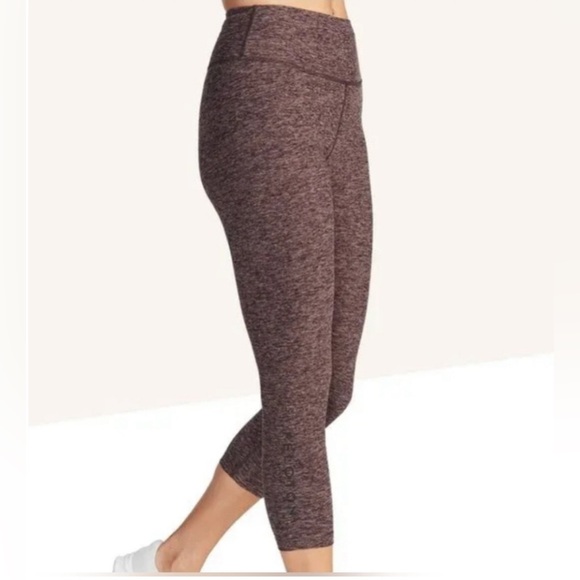 Peloton Pants - Peloton Drive and Recover Basic Capri
